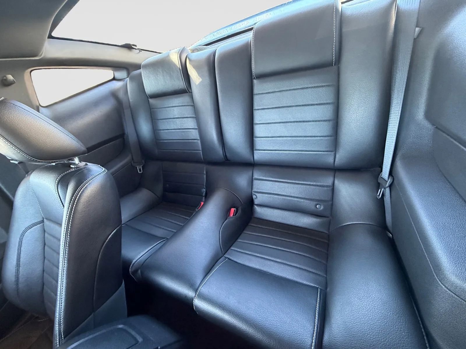 Used 2010 Ford Mustang GT image 12