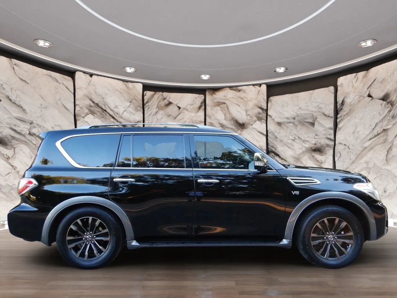 Used 2017 Nissan Armada Platinum w/ Captain Seat Package image 5