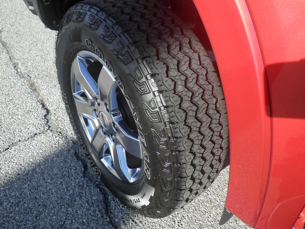 Certified 2024 Ford Ranger Lariat w/ FX4 Off-Road Package image 11