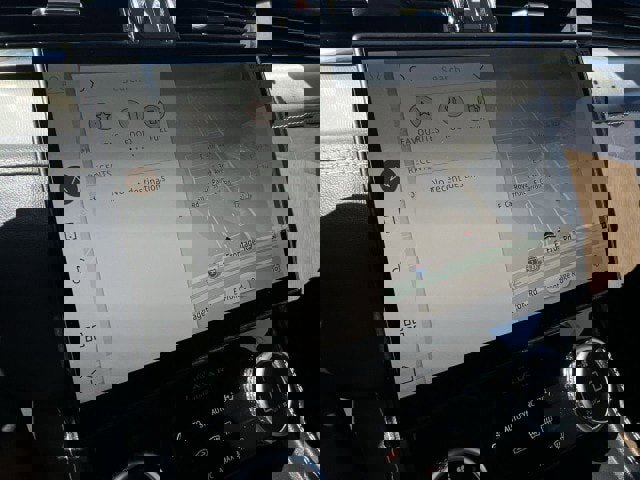 Used 2025 Jaguar F-PACE R-Dynamic S image 27