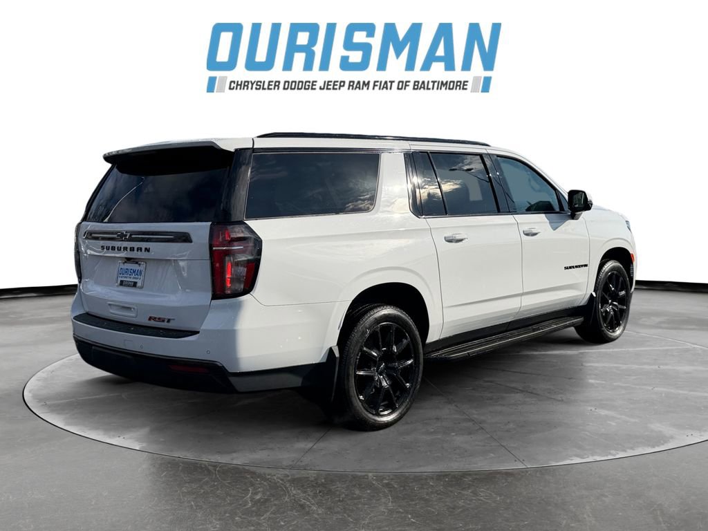 Used 2022 Chevrolet Suburban RST w/ Luxury Package image 6