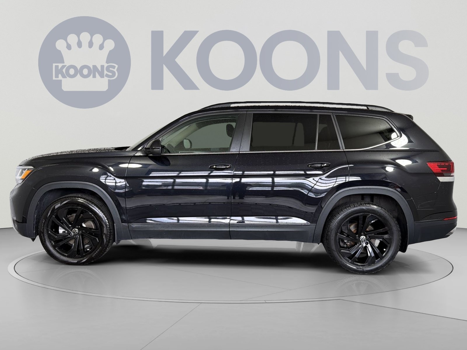 Used 2022 Volkswagen Atlas SE AWD/4WD image 2