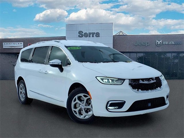 Used 2023 Chrysler Pacifica Limited