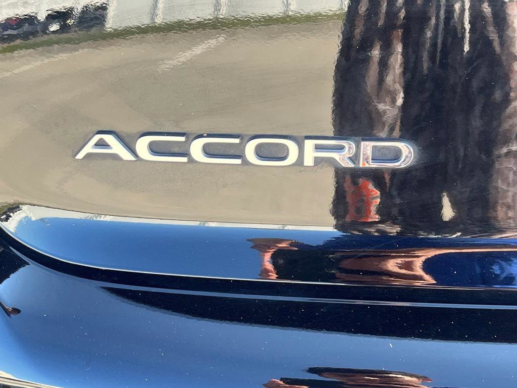 Used 2024 Honda Accord Touring image 11