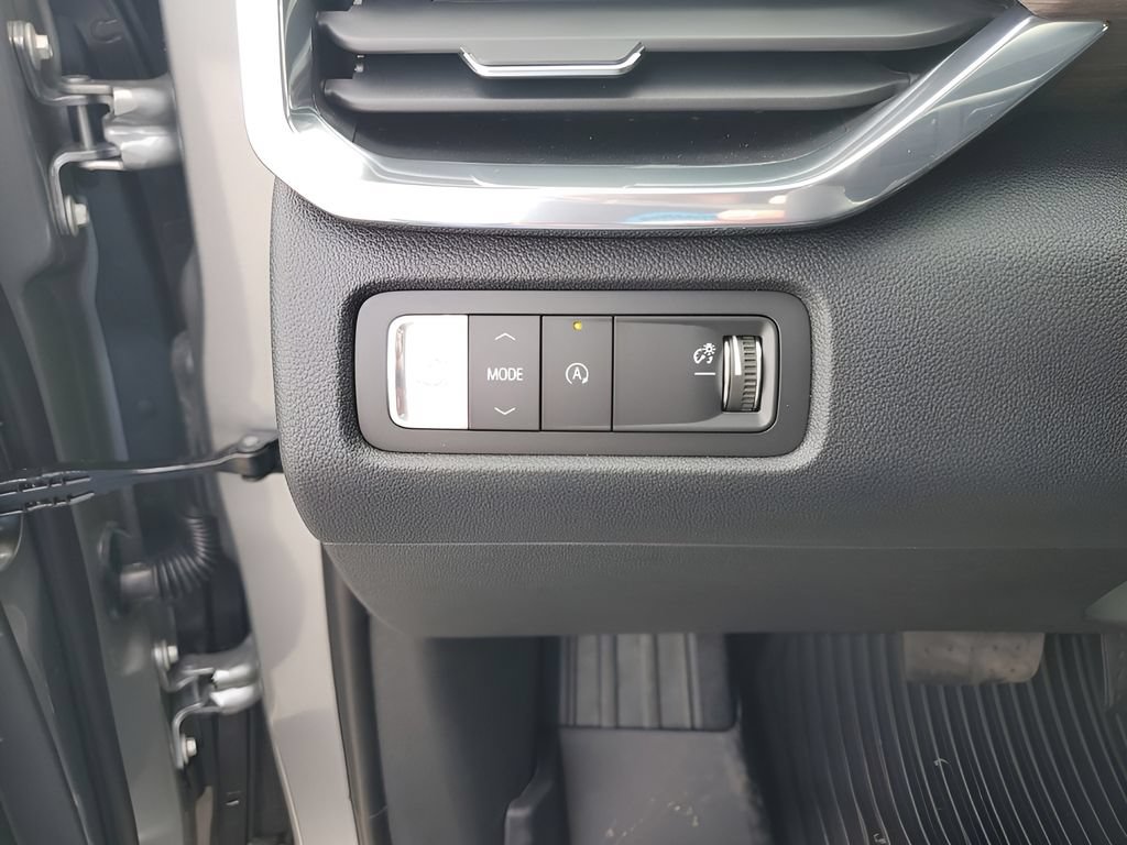 New 2026 GMC Acadia Denali w/ Super Cruise Package FWD image 35