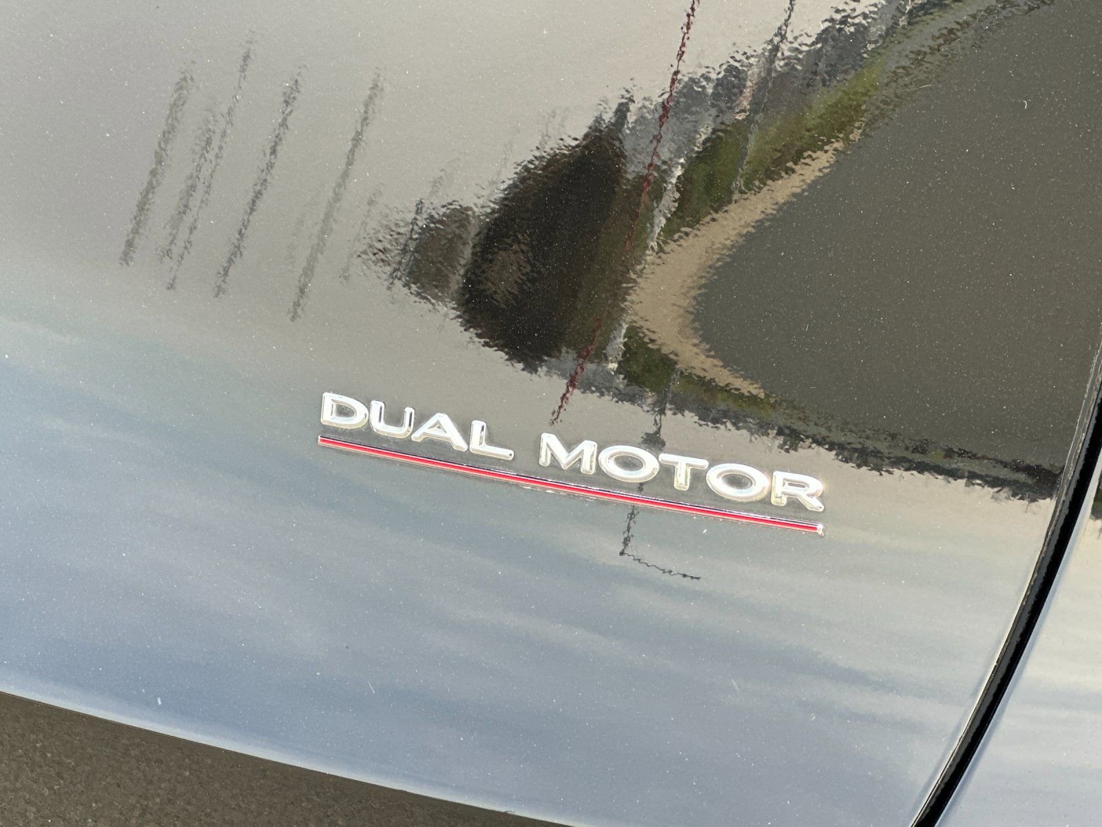 Used 2024 Tesla Model Y Performance image 33