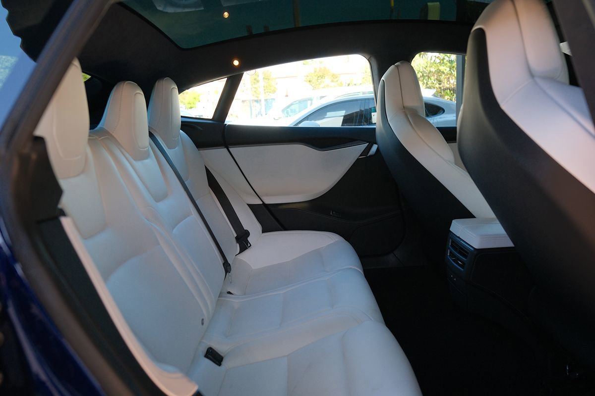 Used 2018 Tesla Model S 75D image 29