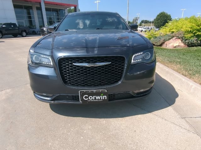 Used 2017 Chrysler 300 S w/ 300S Premium Group AWD/4WD image 10