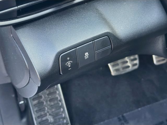 Certified 2025 Hyundai Elantra Sport FWD image 10