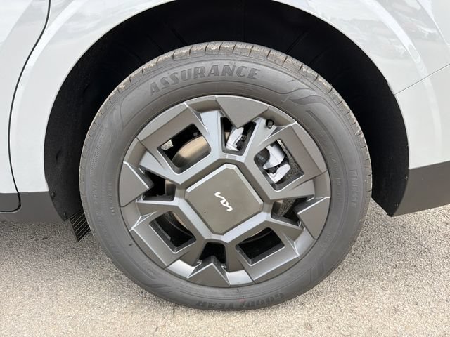 New 2026 Kia Carnival EX FWD image 25
