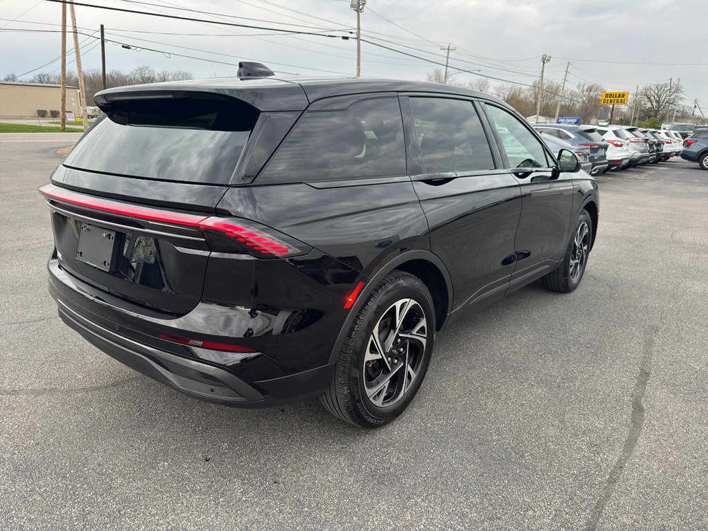 Used 2025 Lincoln Nautilus Premier w/ Jet Appearance Package AWD/4WD image 7