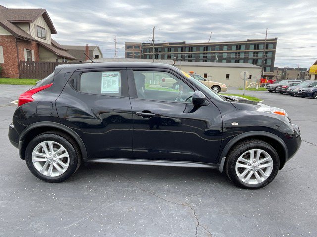 Used 2013 Nissan Juke S FWD image 8