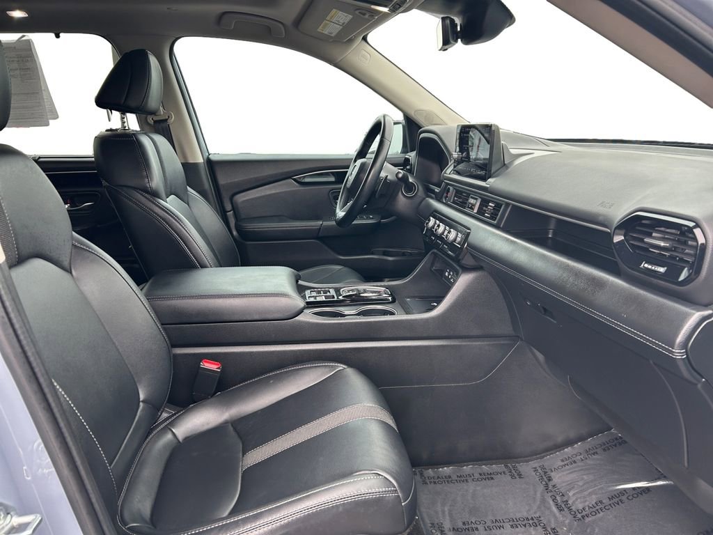 Used 2023 Honda Pilot Touring image 16