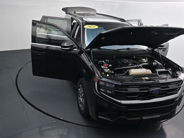Certified 2025 Ford Expedition Max Active AWD/4WD image 45