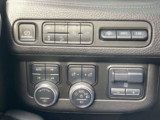 Used 2021 GMC Yukon XL Denali w/ Denali Ultimate Package image 14