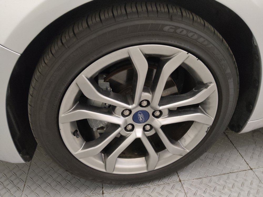 Used 2019 Ford Fusion SEL FWD image 31