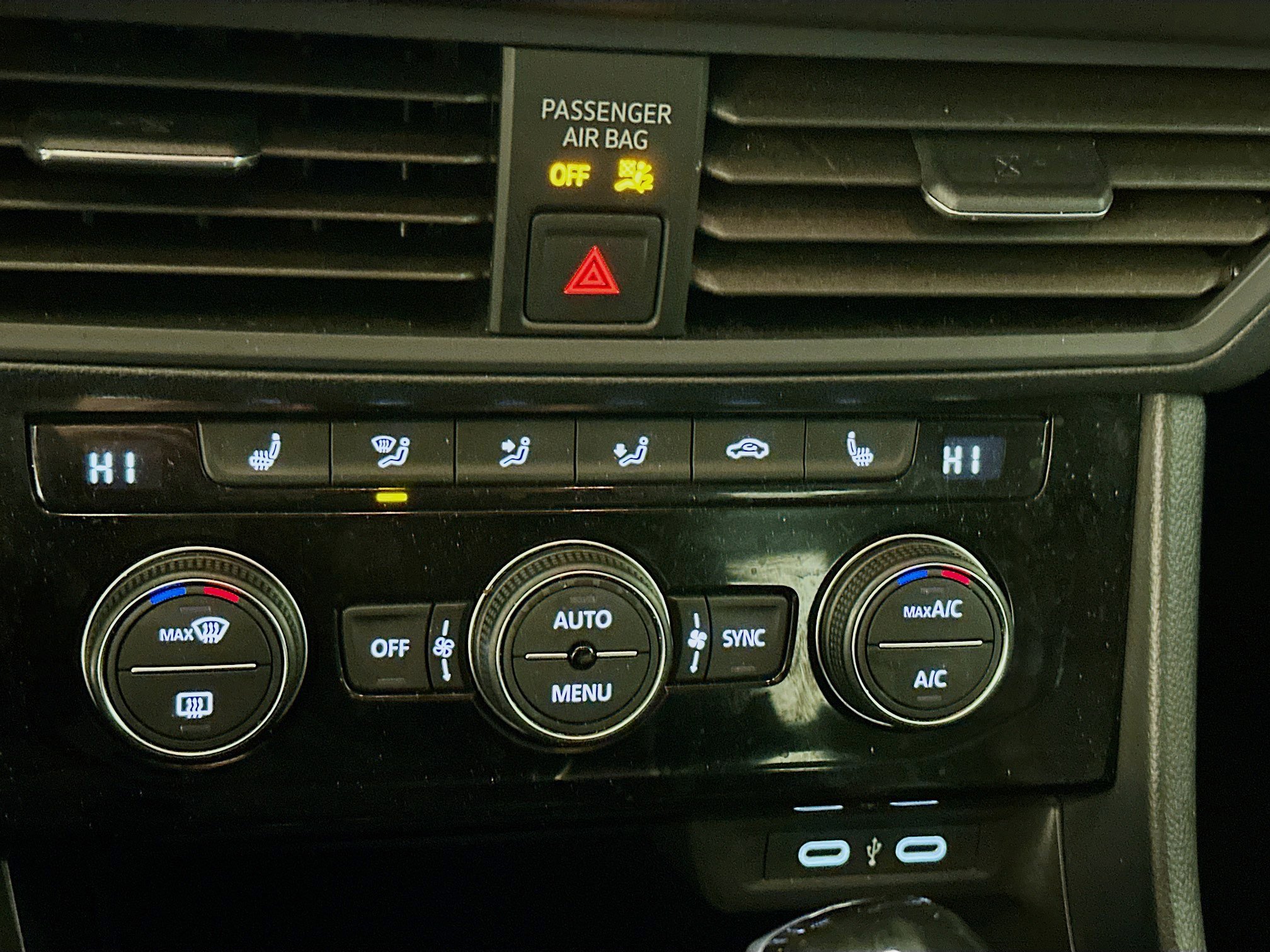 Used 2024 Volkswagen Jetta SE image 23