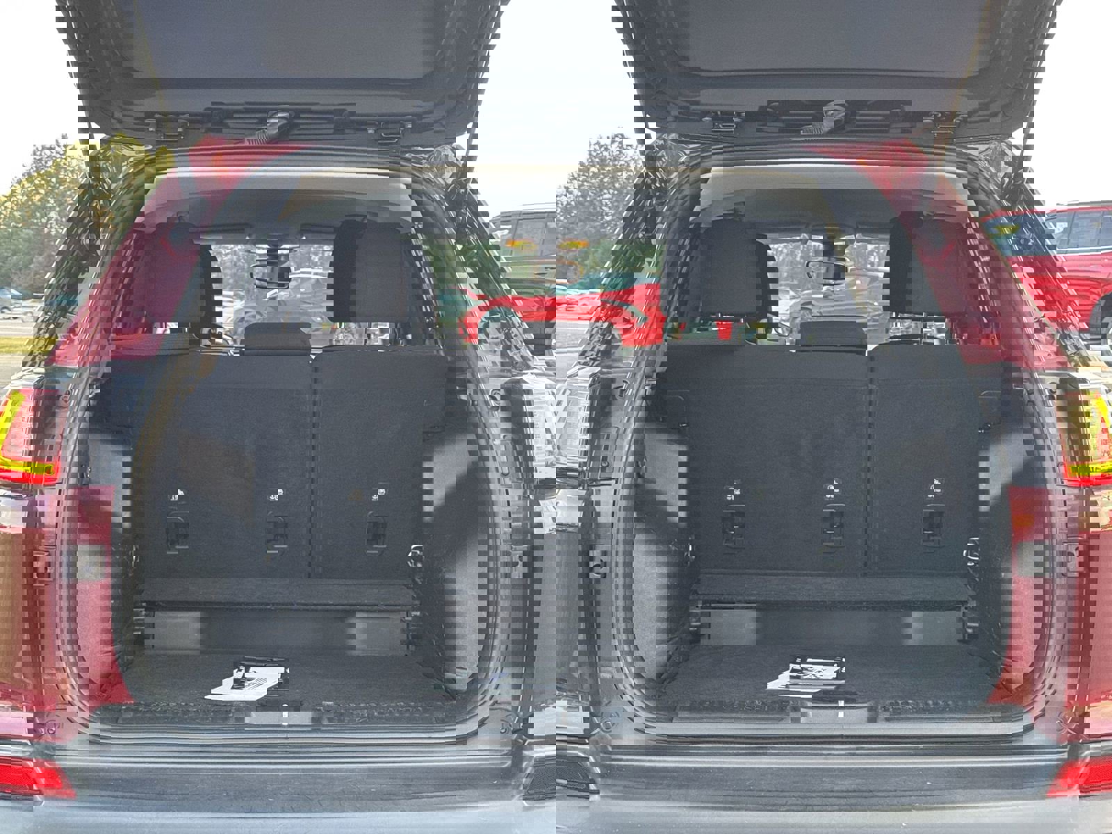 Used 2021 Jeep Cherokee Latitude image 31