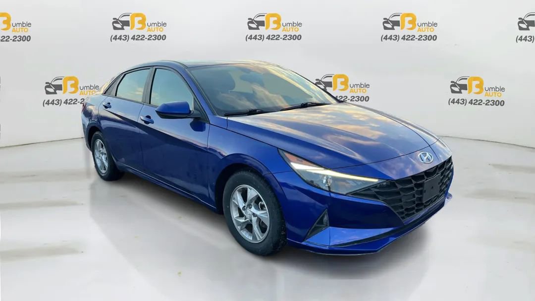 Used 2021 Hyundai Elantra SE image 3