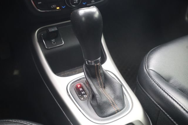 Used 2017 Jeep Compass Latitude w/ Popular Equipment Group image 18