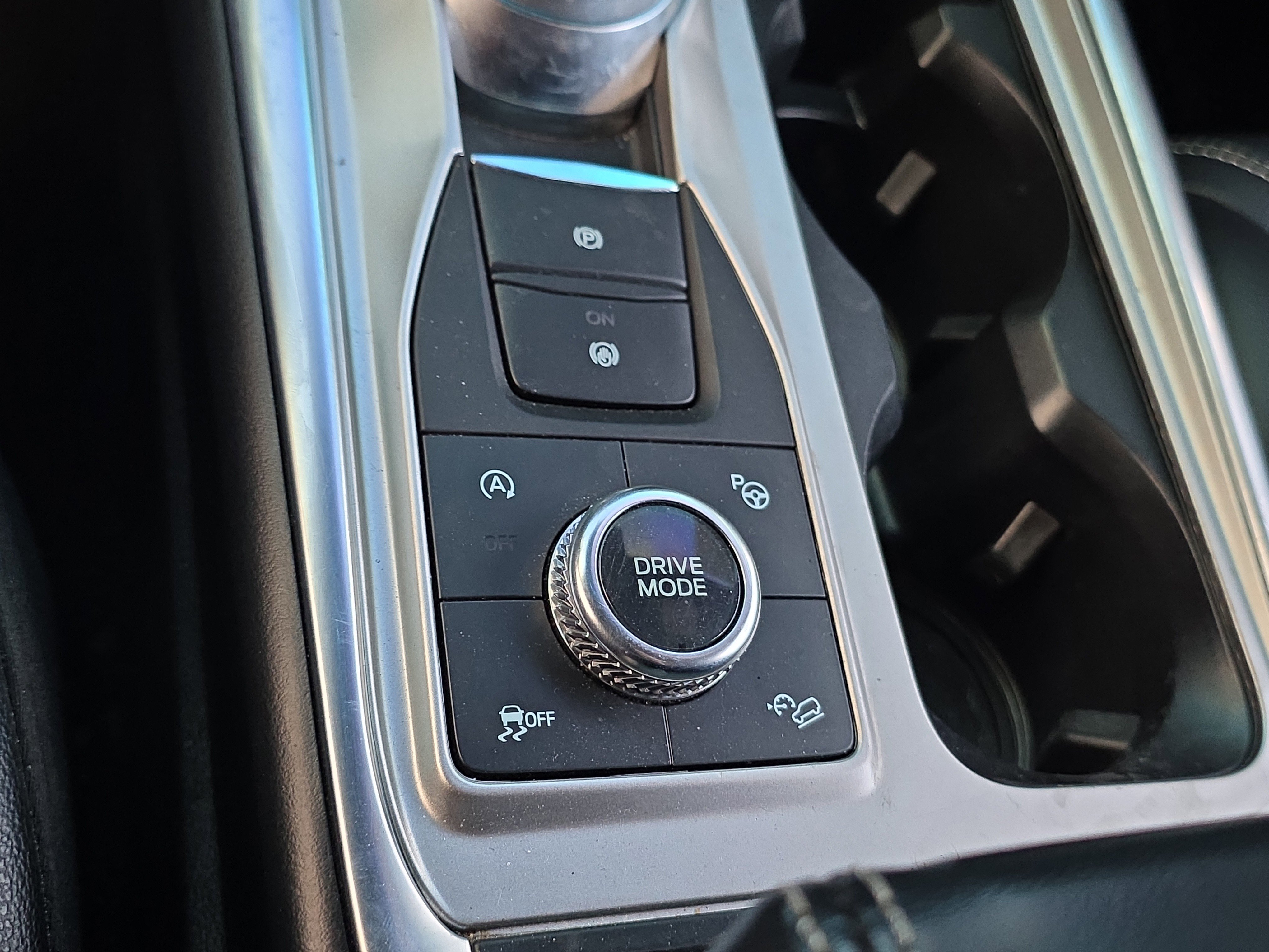 Used 2020 Ford Explorer ST image 25