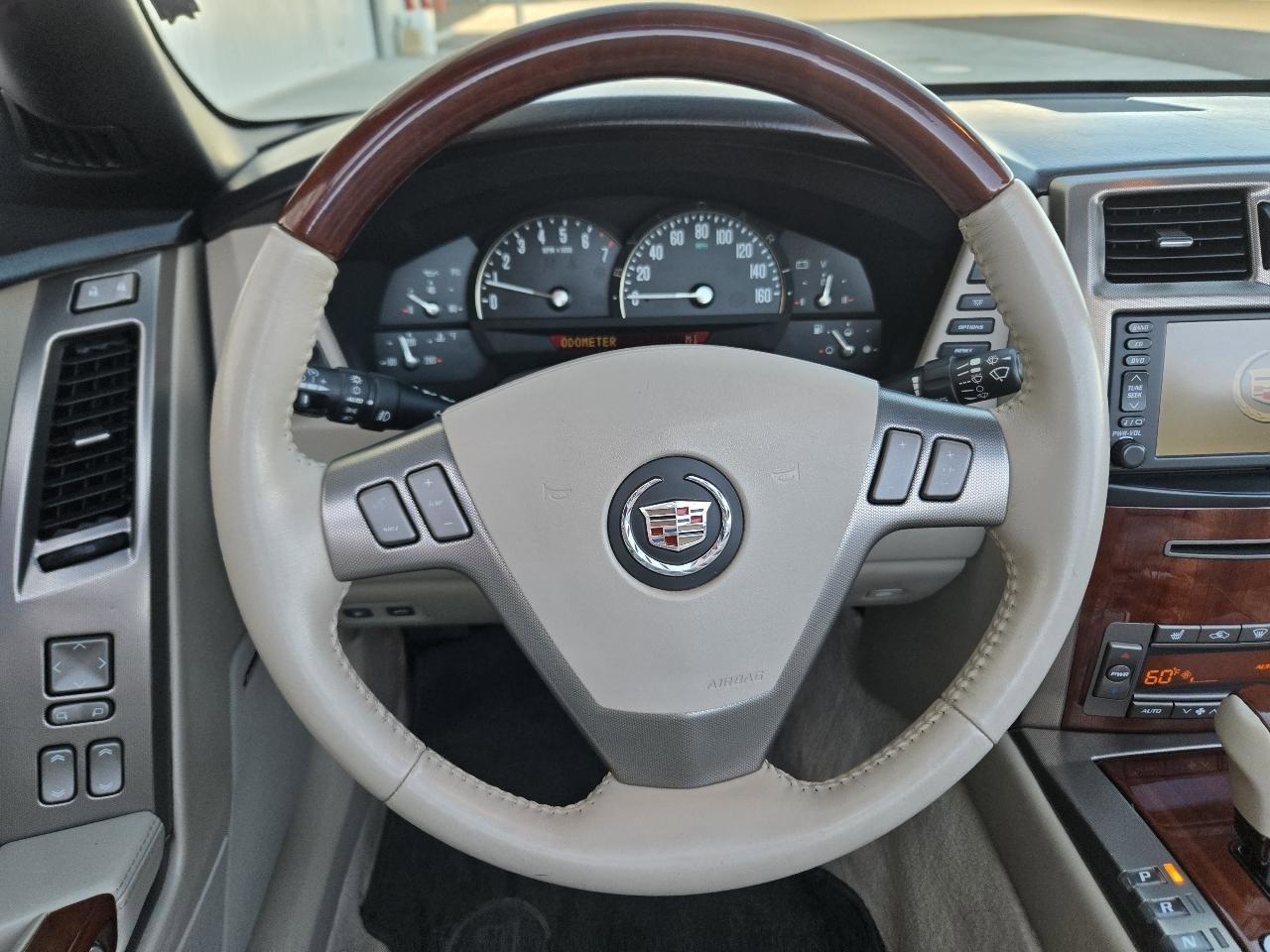 Used 2006 Cadillac XLR image 30