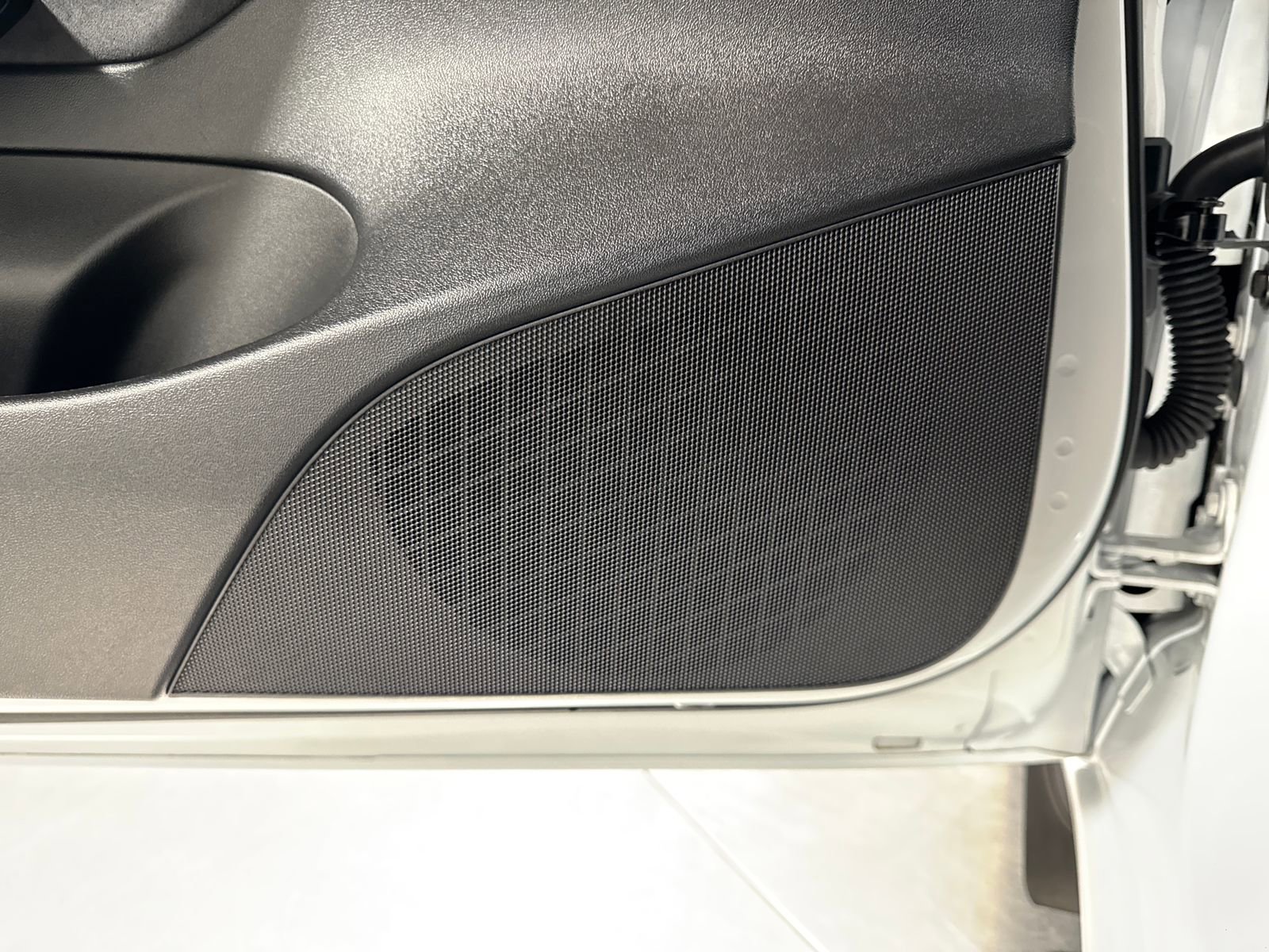 Used 2021 Tesla Model 3 Standard Range Plus image 26