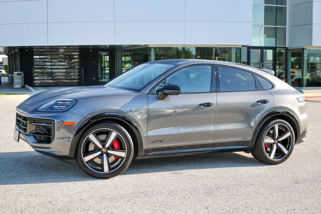 Certified 2025 Porsche Cayenne GTS AWD/4WD image 11