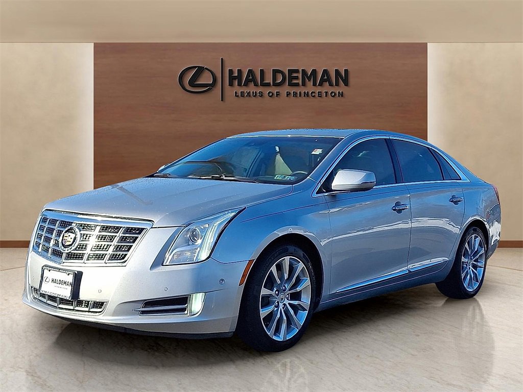 Used 2015 Cadillac XTS Luxury w/ Driver Awareness Package image 3