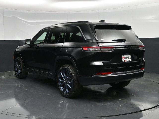New 2026 Jeep Grand Cherokee Limited AWD/4WD image 10