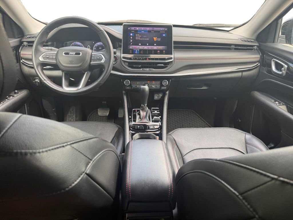 Used 2022 Jeep Compass Trailhawk w/ Trailhawk Elite Group AWD/4WD image 10
