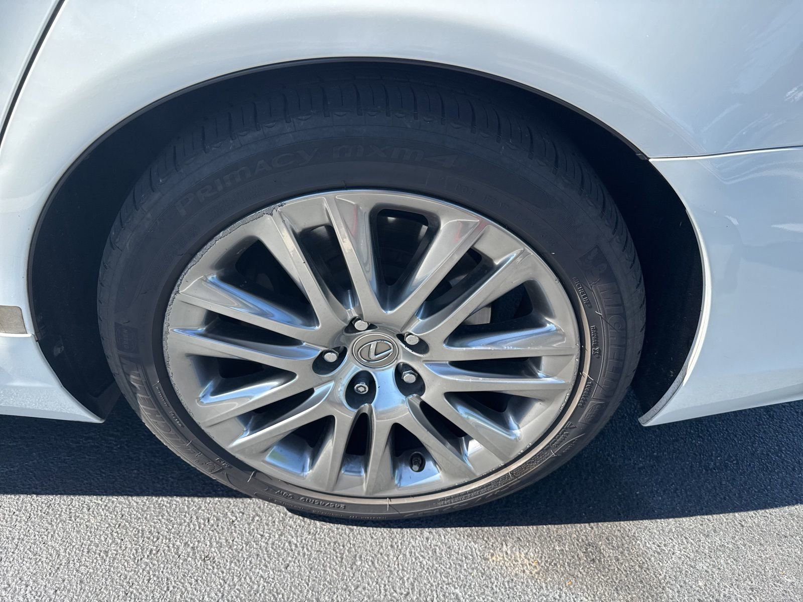 Used 2013 Lexus LS 460 AWD w/ Comfort Pkg image 9