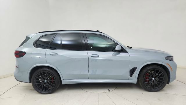 Used 2025 BMW X5 xDrive40i w/ M Sport Package image 6