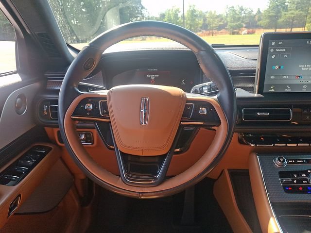 Used 2022 Lincoln Aviator Black Label w/ Dynamic Handling Package AWD/4WD image 20