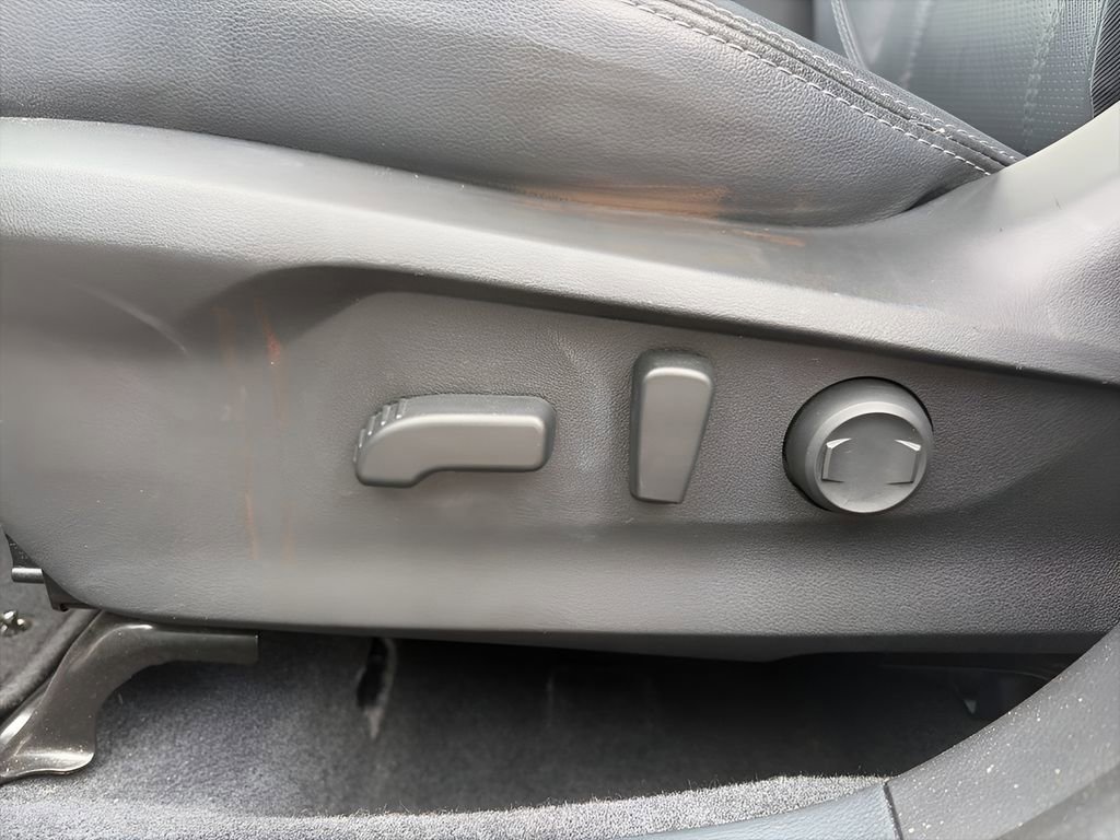 Certified 2023 Subaru Forester Limited AWD/4WD image 17