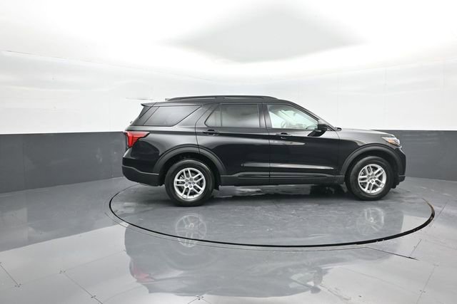 New 2026 Ford Explorer Active image 8