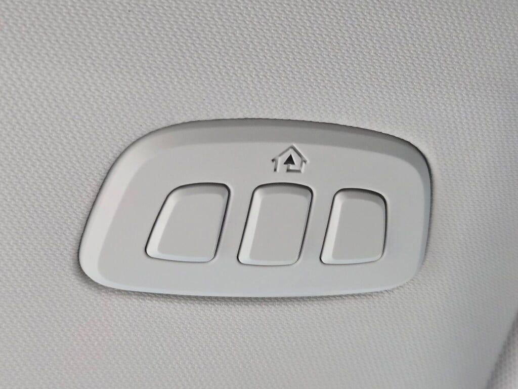 Used 2024 Ford Mustang Mach-E Select image 29