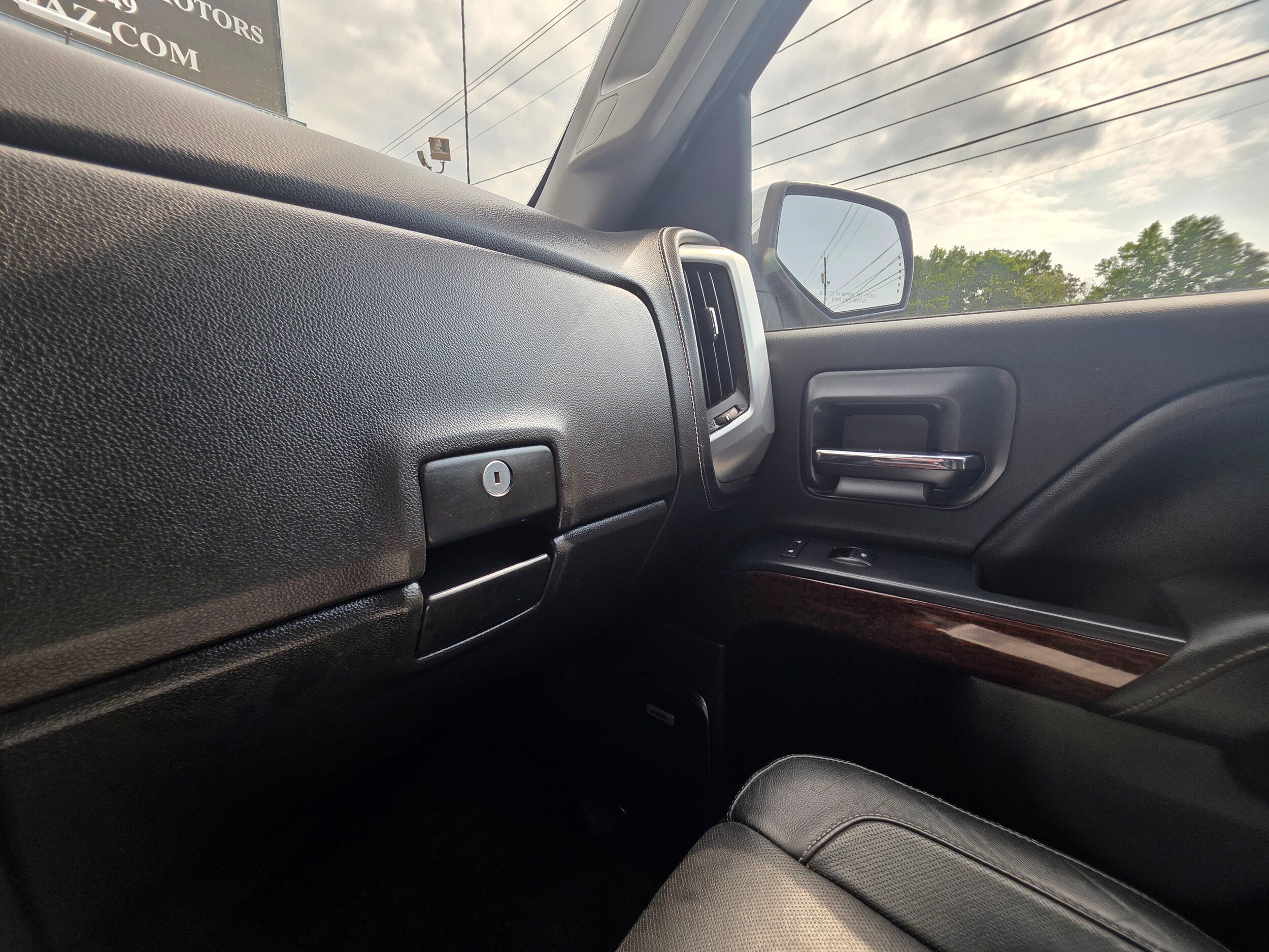 Used 2018 GMC Sierra 1500 SLT AWD/4WD image 19
