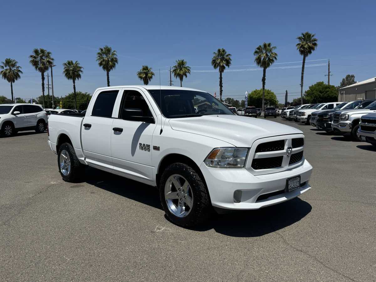 Used 2015 RAM 1500 Express AWD/4WD image 2