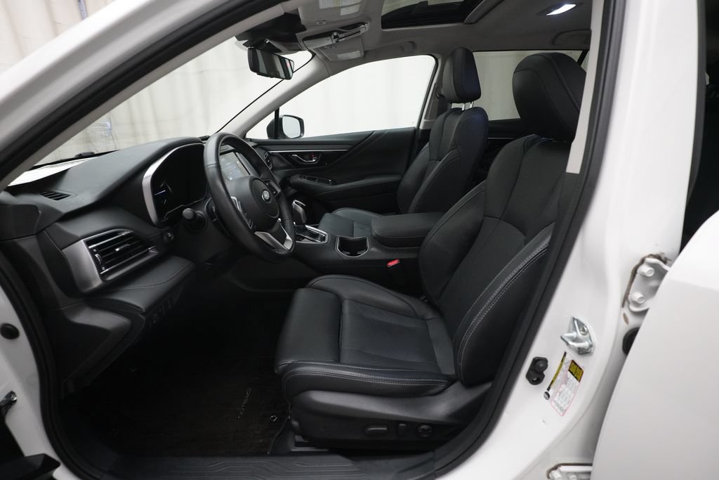 Used 2023 Subaru Outback Limited AWD/4WD image 7