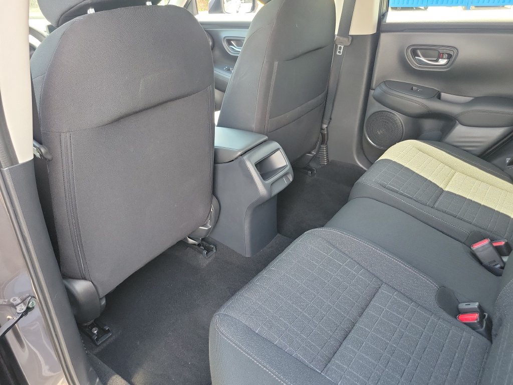 Used 2027 Honda HR-V LX image 14
