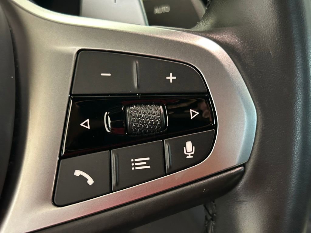 Used 2022 BMW Z4 M40i w/ Premium Package image 16