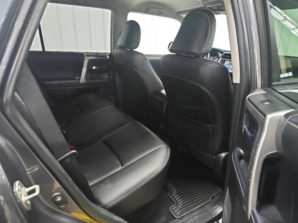 Used 2023 Toyota 4Runner TRD Sport AWD/4WD image 12