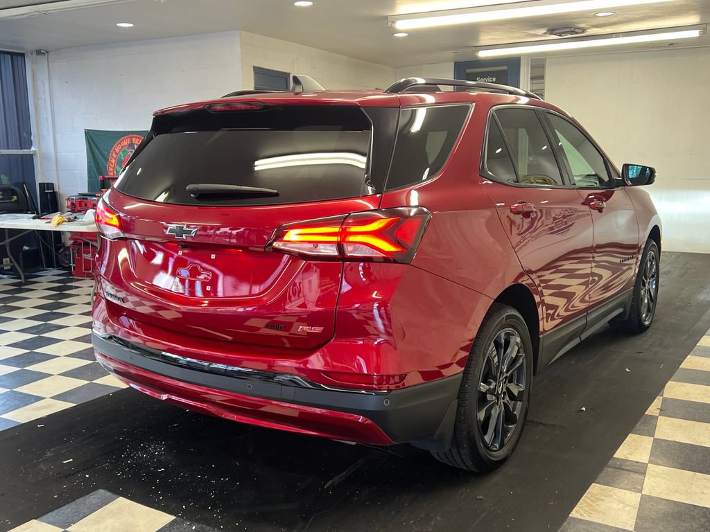 Used 2024 Chevrolet Equinox RS AWD/4WD image 14