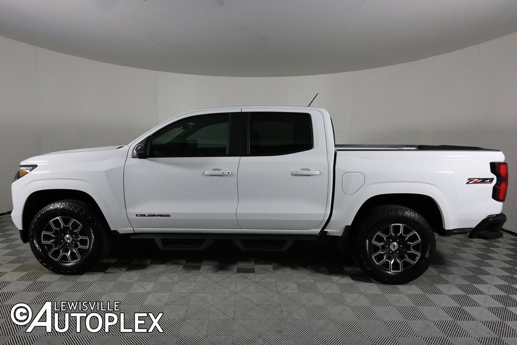 Used 2024 Chevrolet Colorado Z71 w/ Z71 Convenience Package 2 image 9