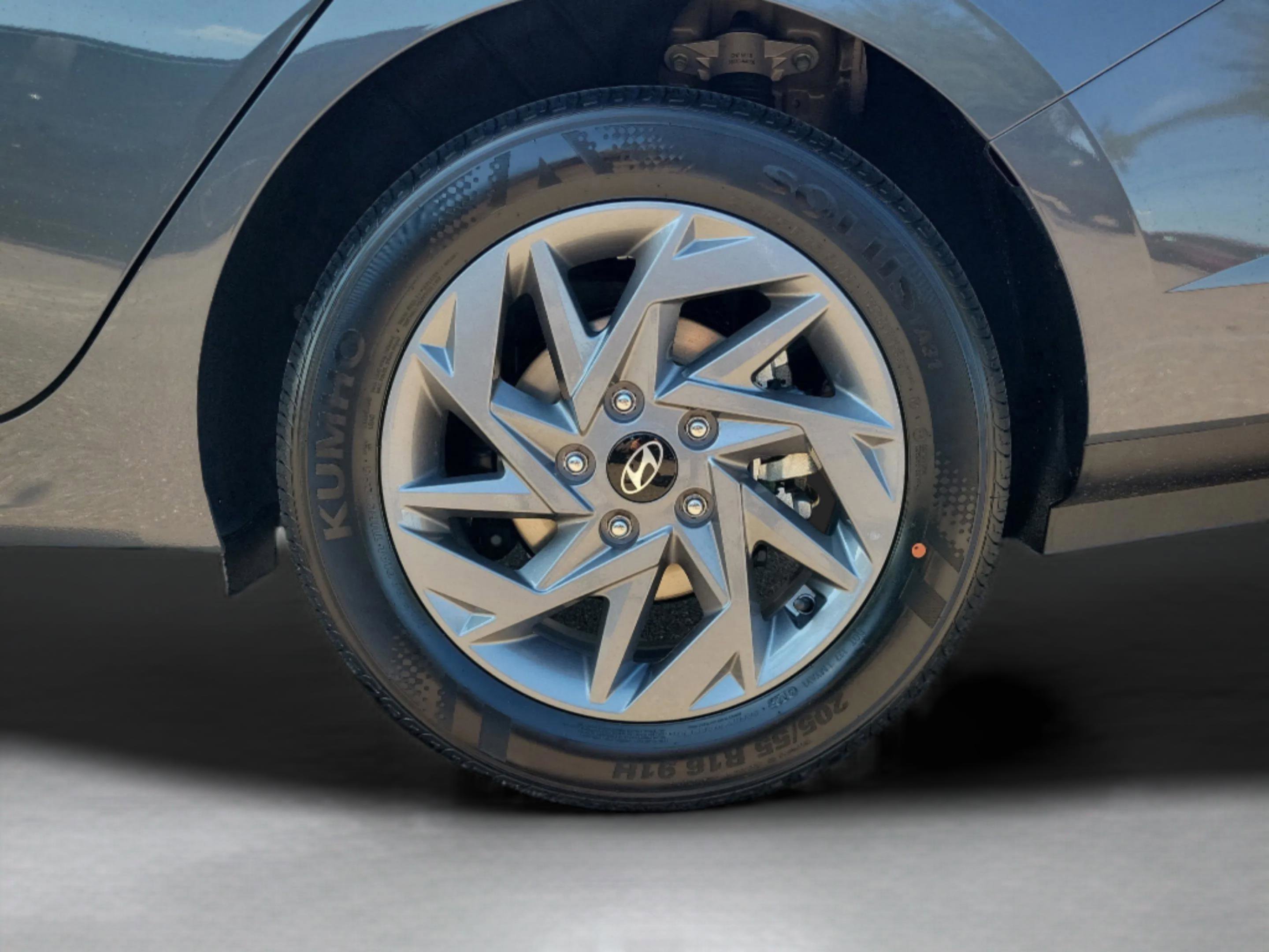 New 2026 Hyundai Elantra Blue image 6