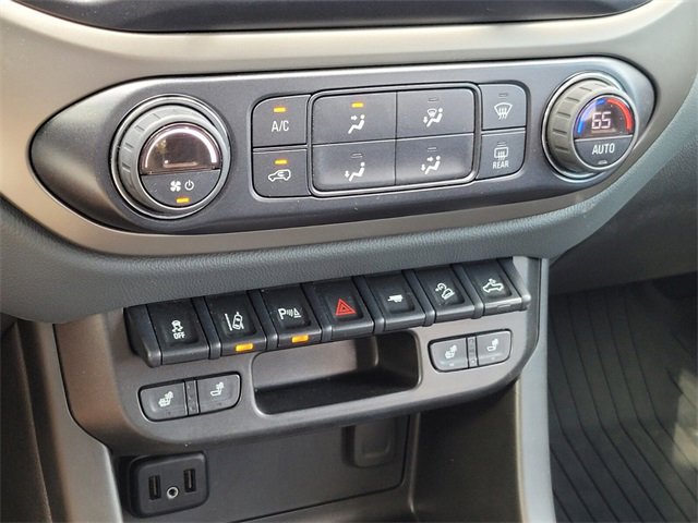 Used 2022 Chevrolet Colorado Z71 w/ Safety Package image 33