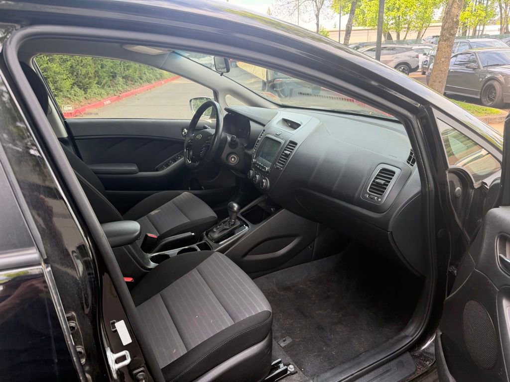 Used 2018 Kia Forte S FWD image 14