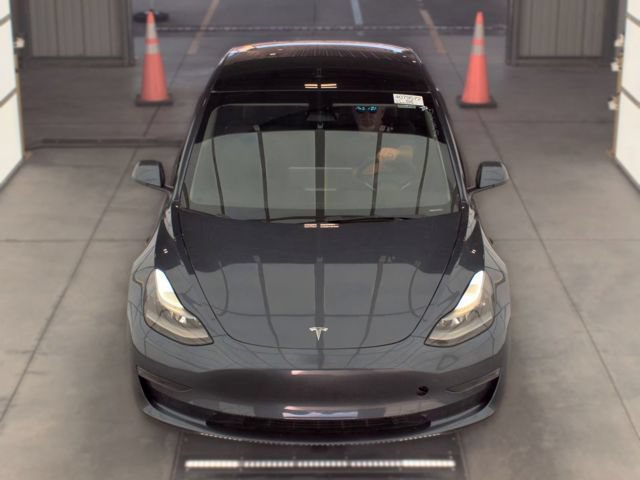 Used 2023 Tesla Model 3 Standard Range RWD image 2