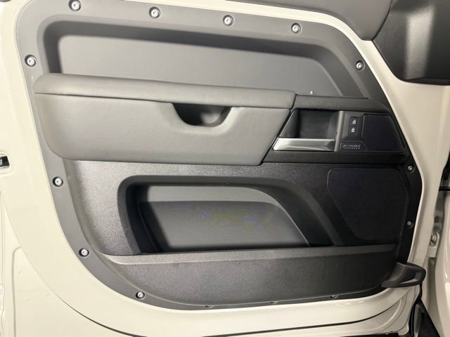 New 2026 Land Rover Defender 110 X image 13